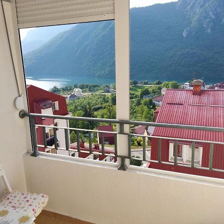 Apartman Dunja Pluzine Exterior photo