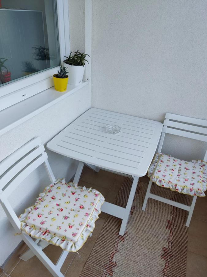 Apartman Dunja Pluzine Exterior photo